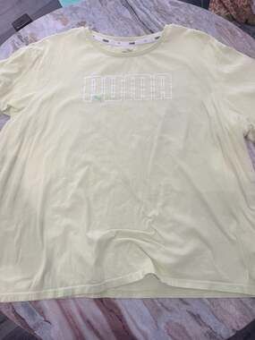 Puma Women's Lime Green Short Sleeve Logo Graphic T-Shirt XL